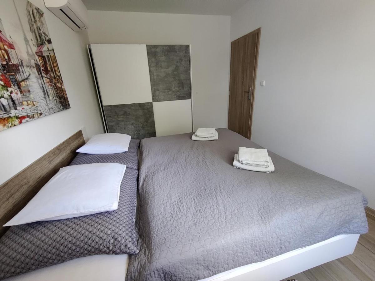 Jaroměř Apartman Pod Lipou - Samostatny Objekt מראה חיצוני תמונה